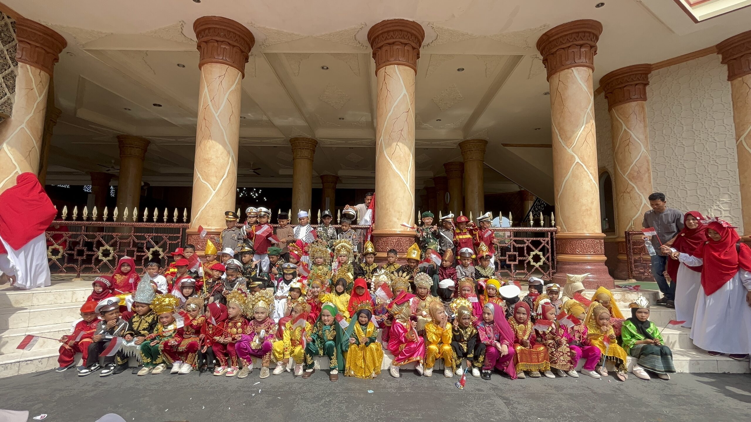 Dalam Rangka 17 Agustus, TKIT AZ-ZAHIRA Meriahkan Acara Karnaval