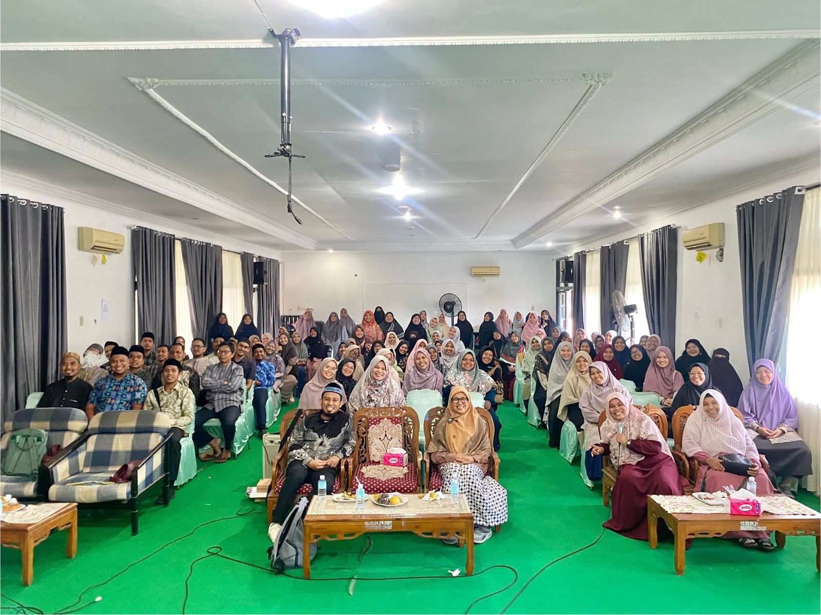 Yayasan Al-Maghribi Aceh Barat Gelar Seminar “The Empowered of Teacher” (Episode 2 ) Bersama Narasumber Nasional Emak Safithrie Sutrisno