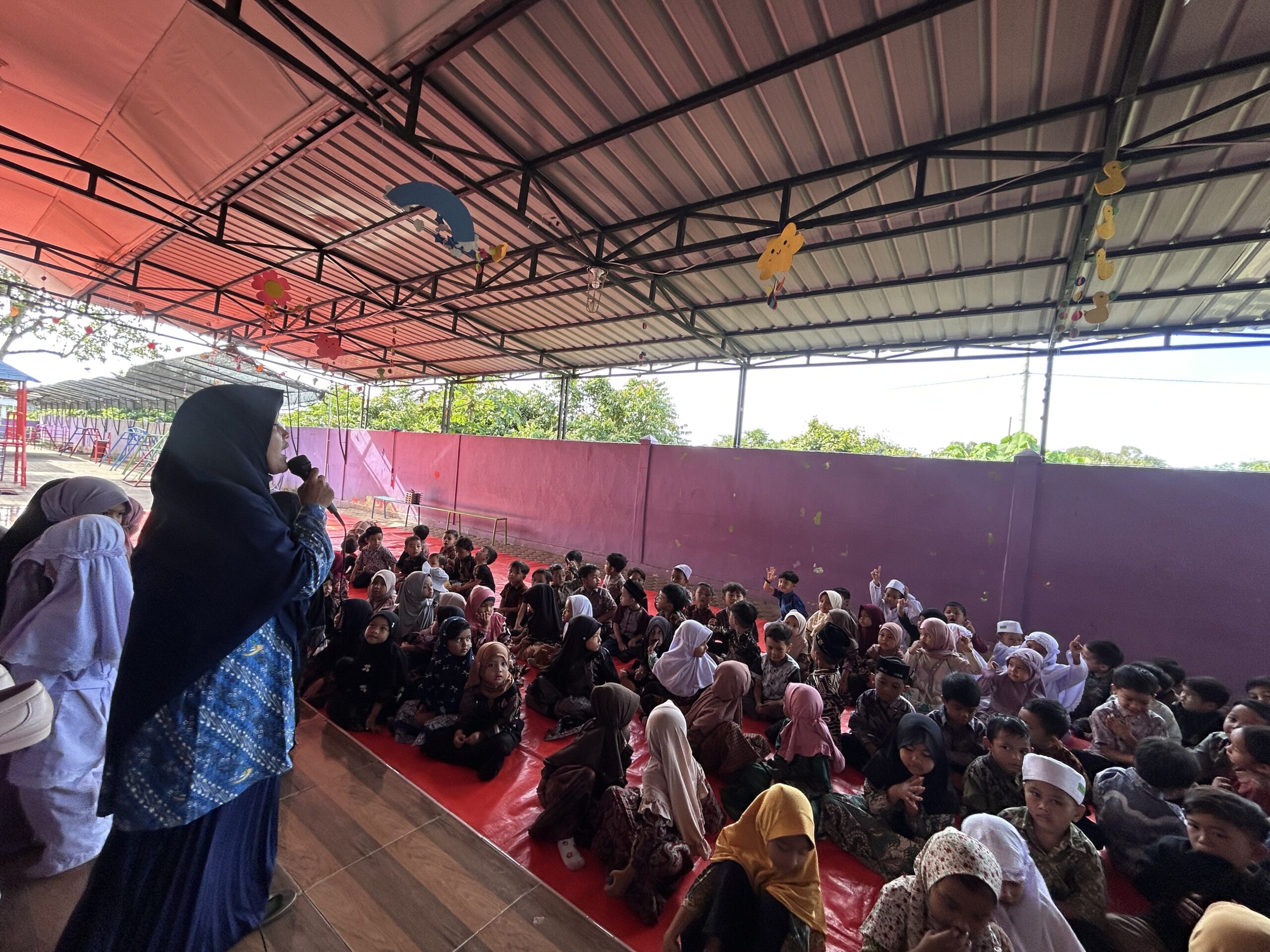 Semarak Hari Batik di TKIT Az-Zahira